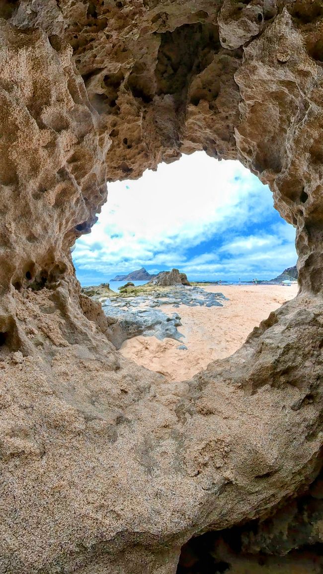 Tag 3: Porto Santo - Geheime Höhlen & bizzare Felsen am Meer