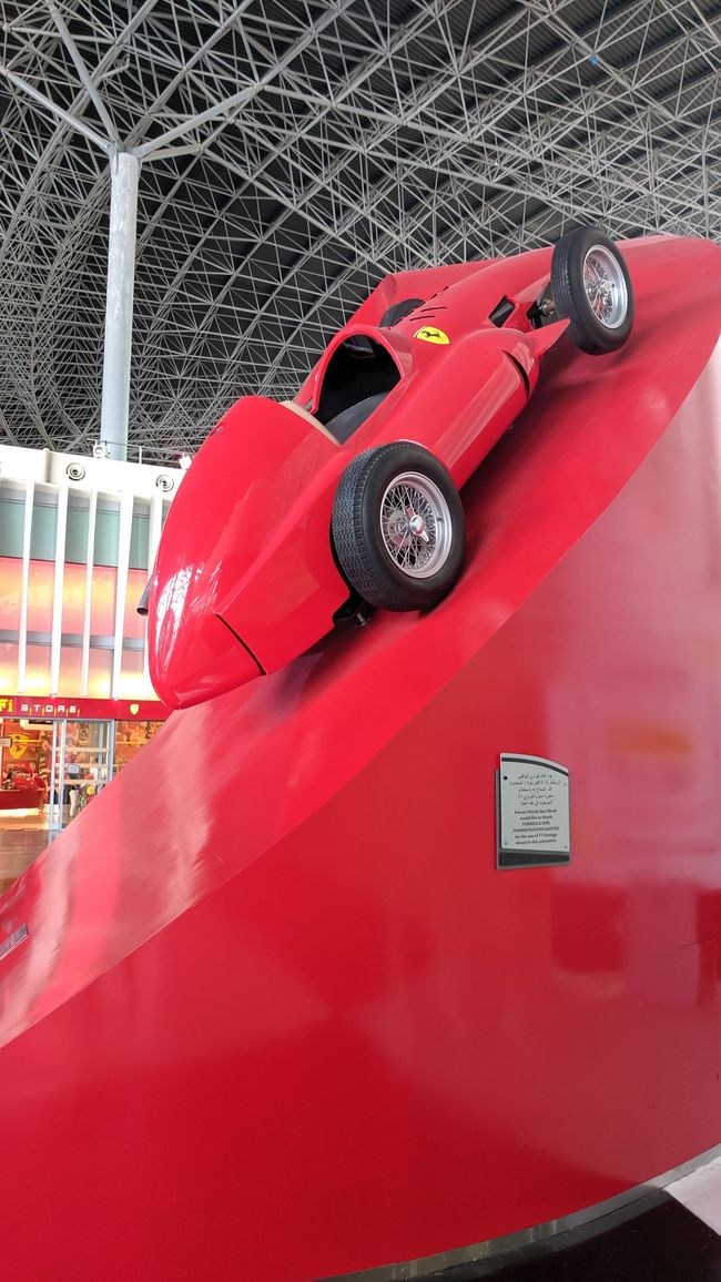 Étiquette 7 (2019) Ferrari World
