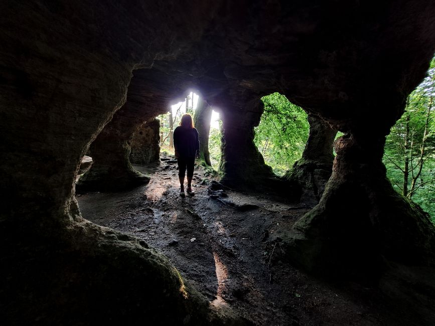 Eremit in der Grotte?