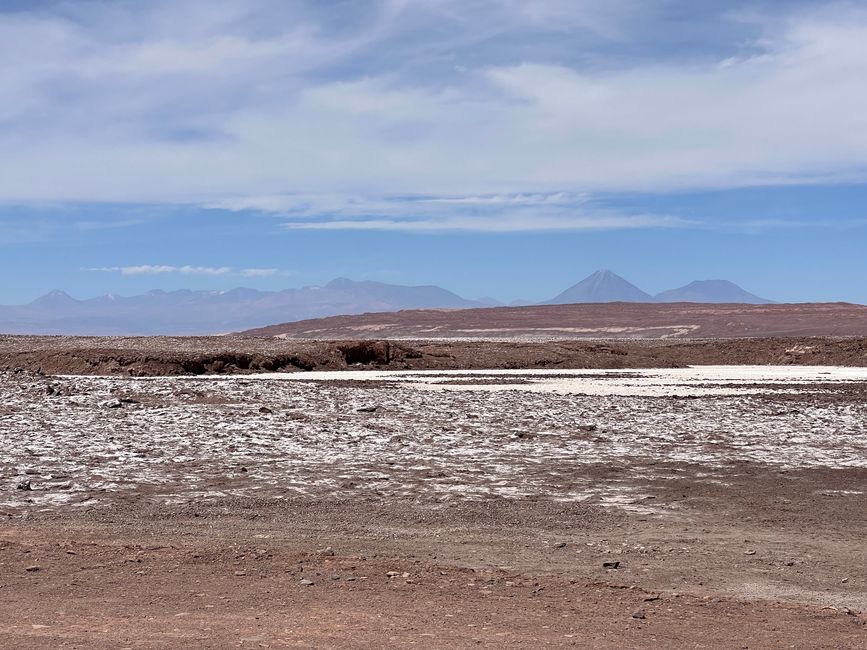 … im Osten die Kette der Vulkane