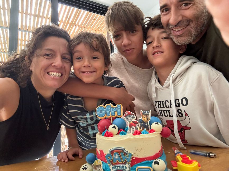 y en la mañana de cumpleaños