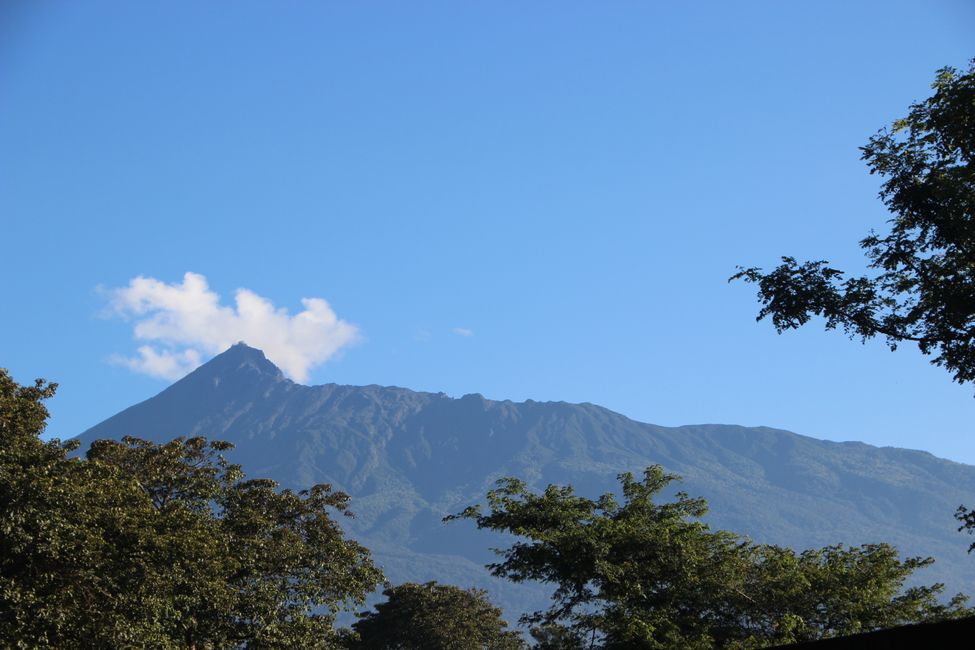 Auch vom See sehen wir den Mt. Meru 