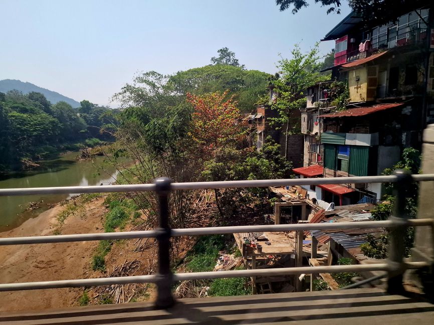 Kandy - Diente de Buda y 'la santa oásis de paz y iluminación'.