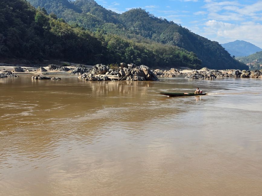 Auf dem Mekong von Luang Prabang nach Ban Houayxay