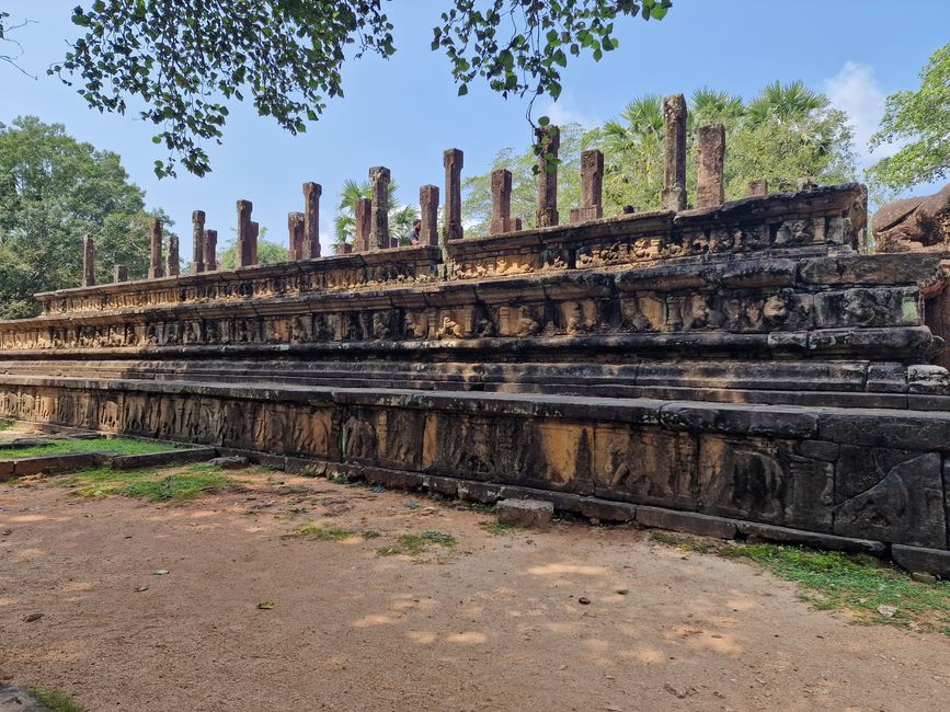 Polonnaruwa - 1000 años de historia y algo aprendido.