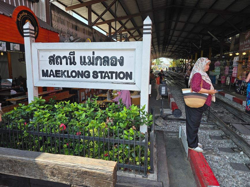 Amphawa!