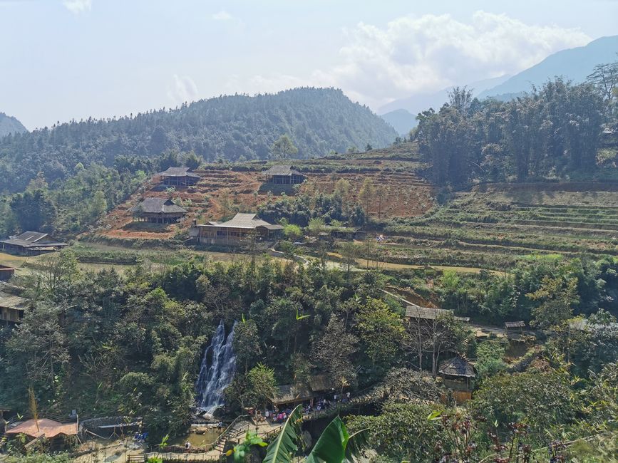 Wanderung in SaPa zum Cát-Cát-Village und den Wasserfällen