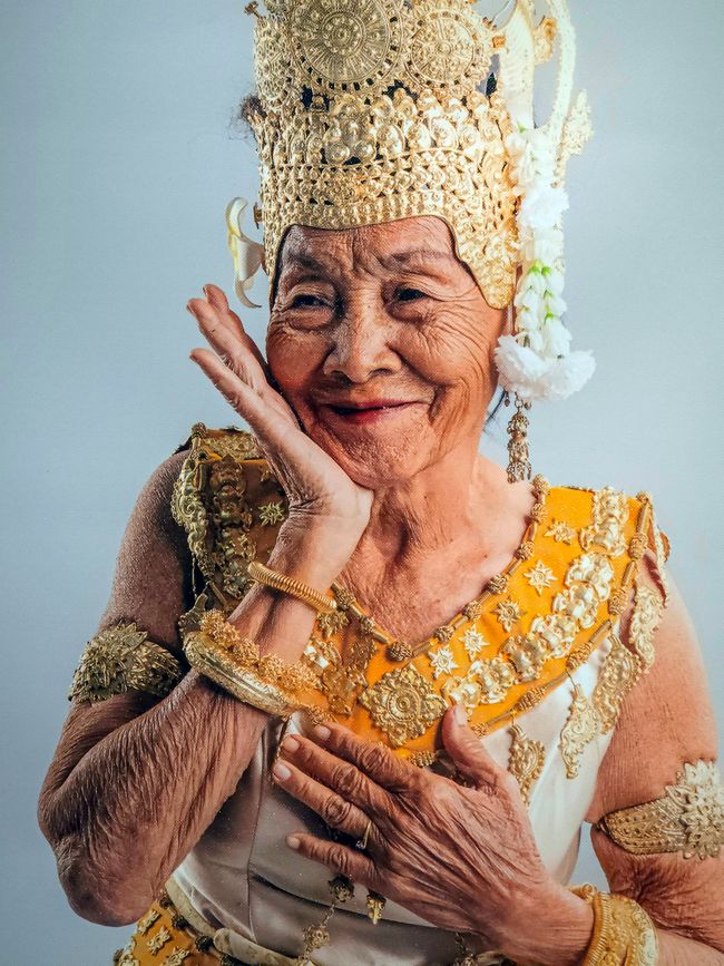 Apsara Granny - Geister der Wolken