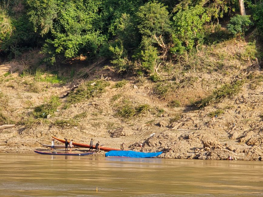Auf dem Mekong von Luang Prabang nach Ban Houayxay