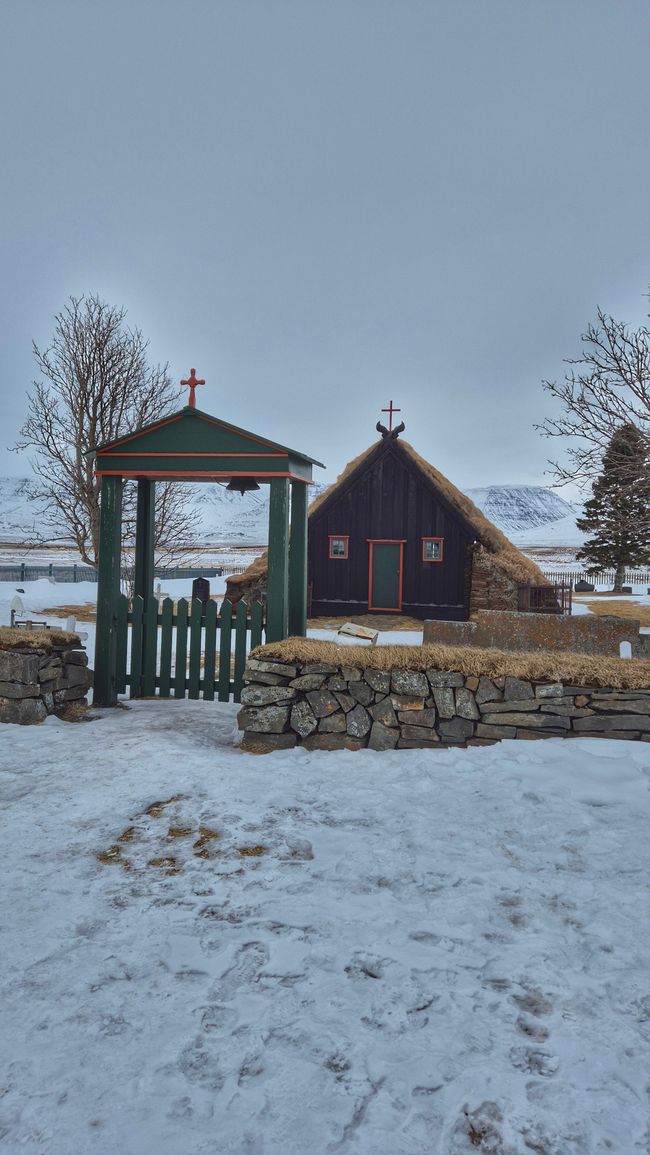 # Zwischen Schneesturm und Hot Tub – Ein wilder Roadtrip nach Akureyri ❄️