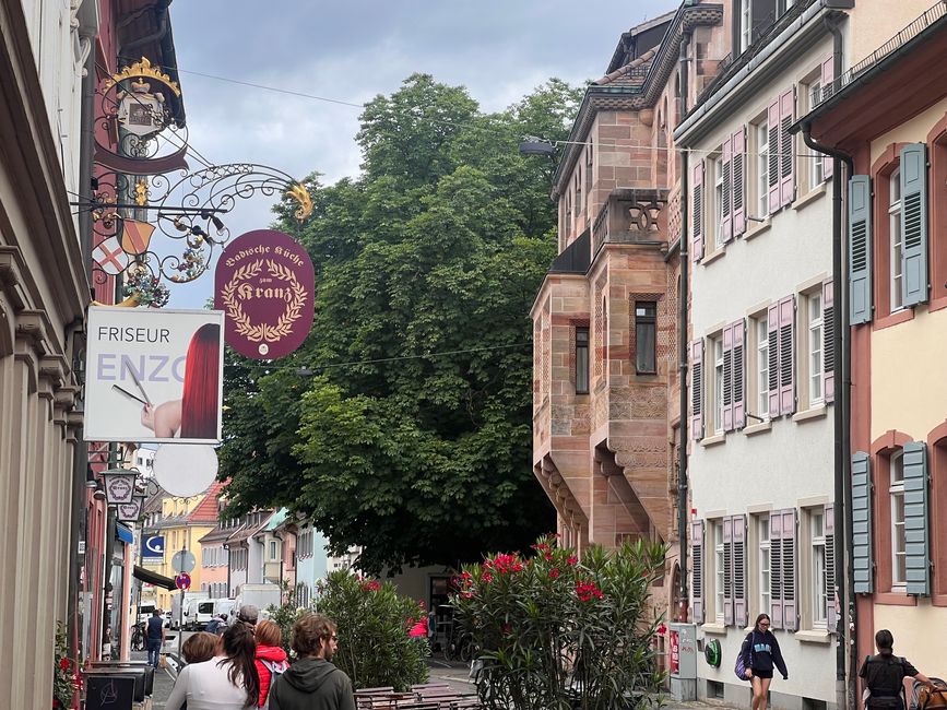 25b Spaziergang durch Freiburg