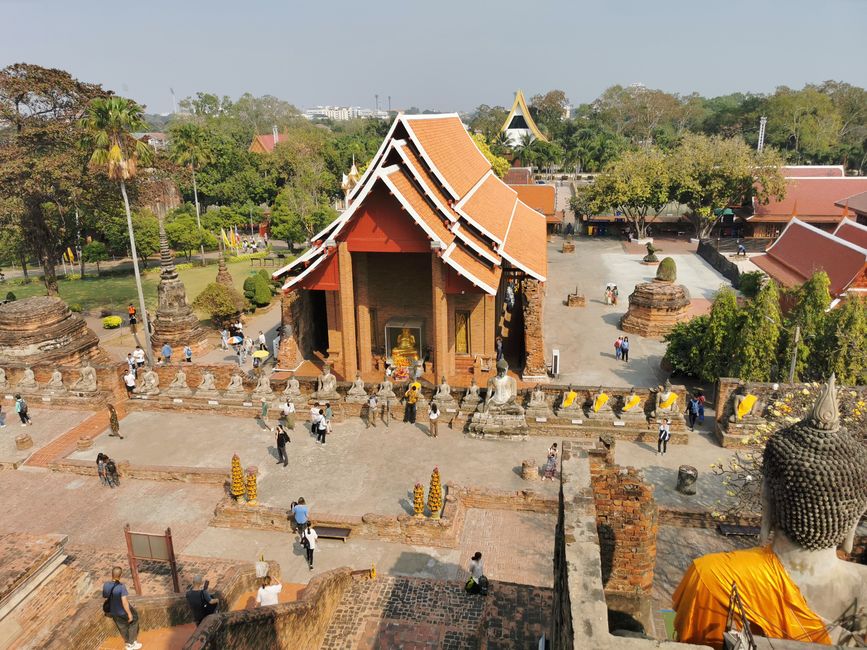 Un'altra escursione in bicicletta attraverso Ayutthaya e arrivo a Kanchanaburi