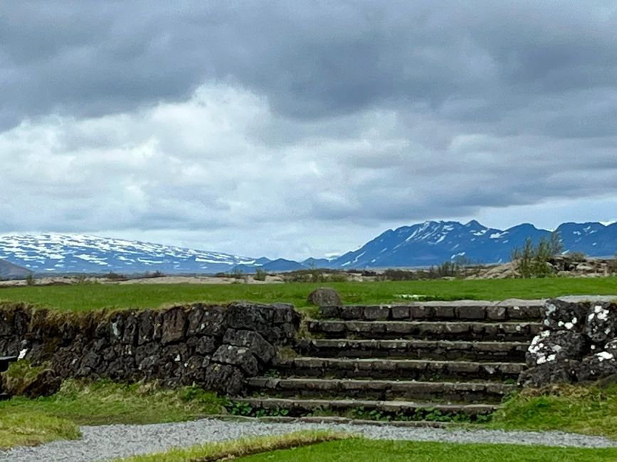 Laugarvatn Cave und Pingvellir