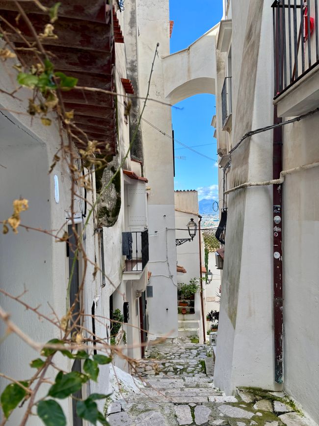 Sperlonga ☀️☀️☀️🌩️