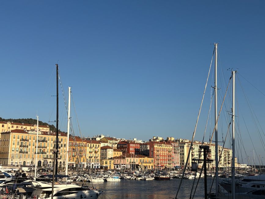 #1/4 - Nice - Arrival