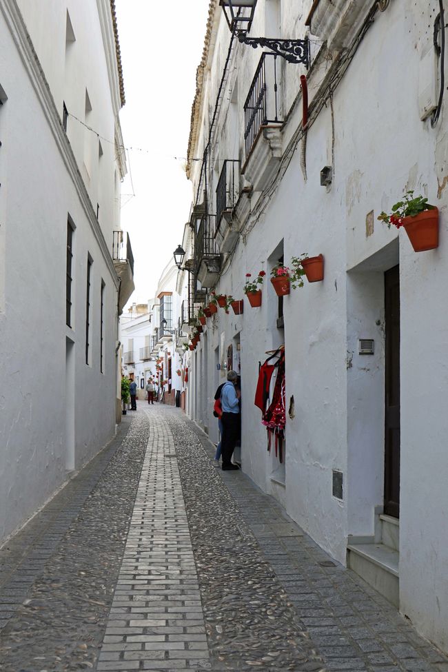 Weiter geht's durch ruhige Gassen hier in Arcos de la Frontera.