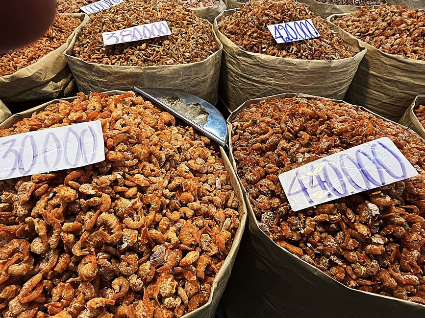 Marché Cho Binh Tay, crevettes séchées