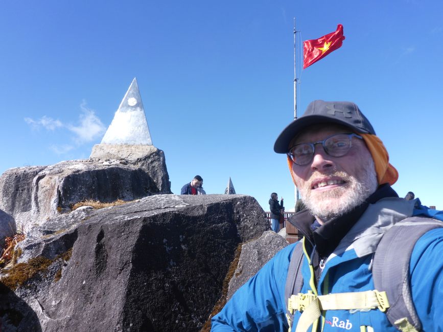 Am Gipfel des Fansipan 3143m
