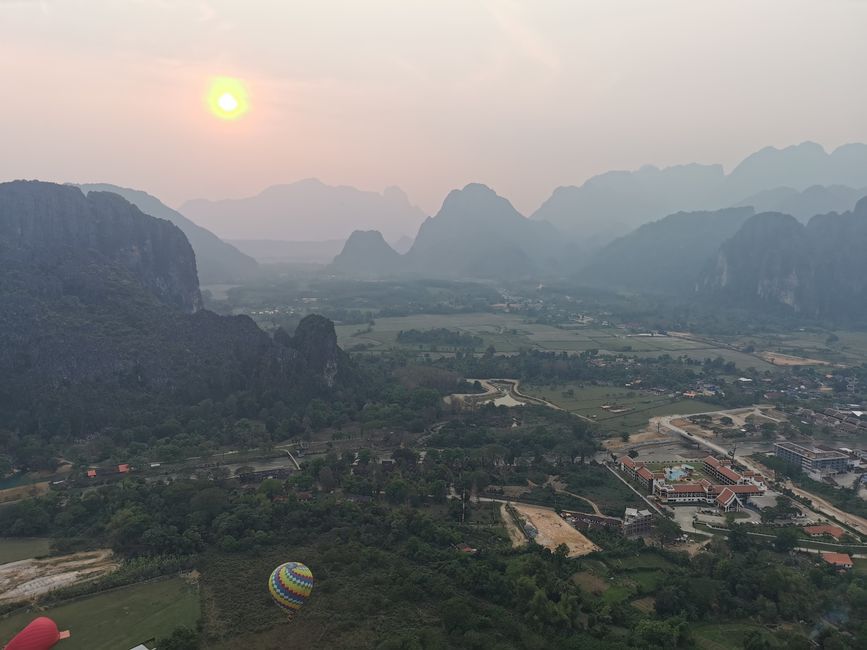 Continuing the journey to Vang Vieng - Hike to the Silver Cross Viewpoint and hot air balloon ride