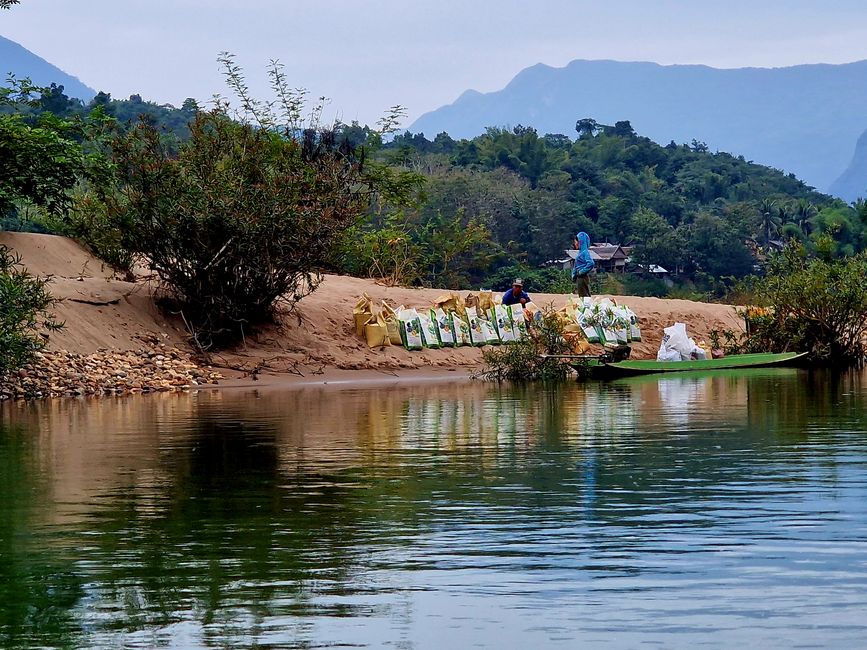 Entlang dem Fluß Nam Ou - nach Muang Ngoi und zurück