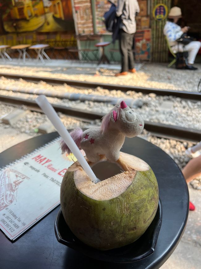 Hanoi-Tag 2: Überfüllte Läden, eine schwierige Challenge und das Abenteuer Train Street