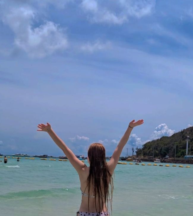 𝐂𝐋𝐀𝐈𝐑𝐄🤍 Travel✈️