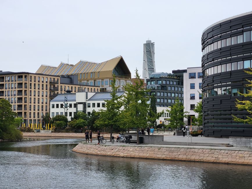 Blick auf Nyhamnen mit Turning Torso