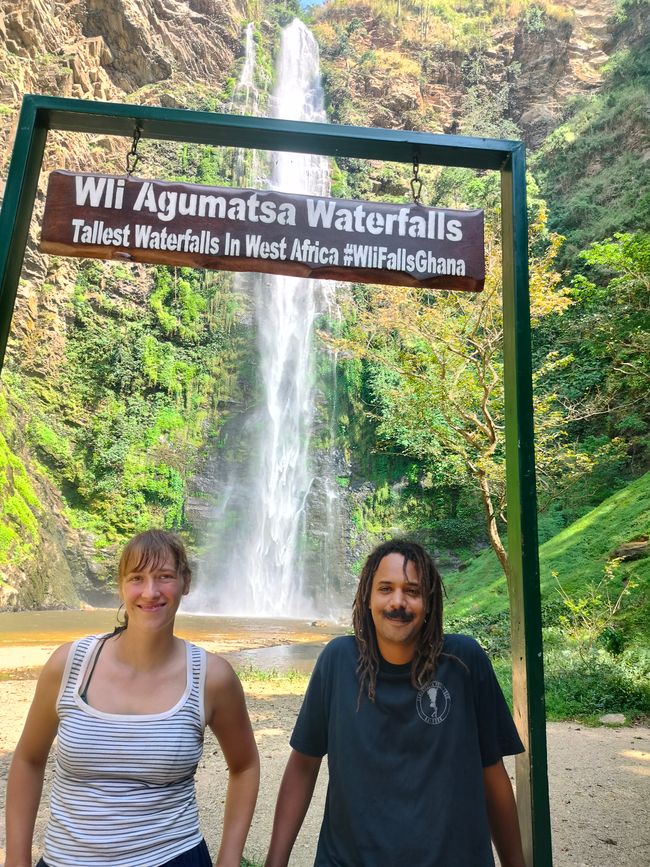 Chutes d'eau de Wli, Sanctuaire des Singes de Tafi, Mont Gemi