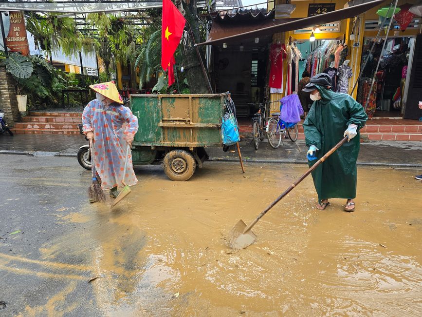 Hoi An - les travaux de nettoyage ont commencé