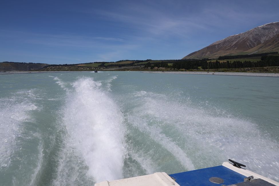 Excursion with the Jet Boat