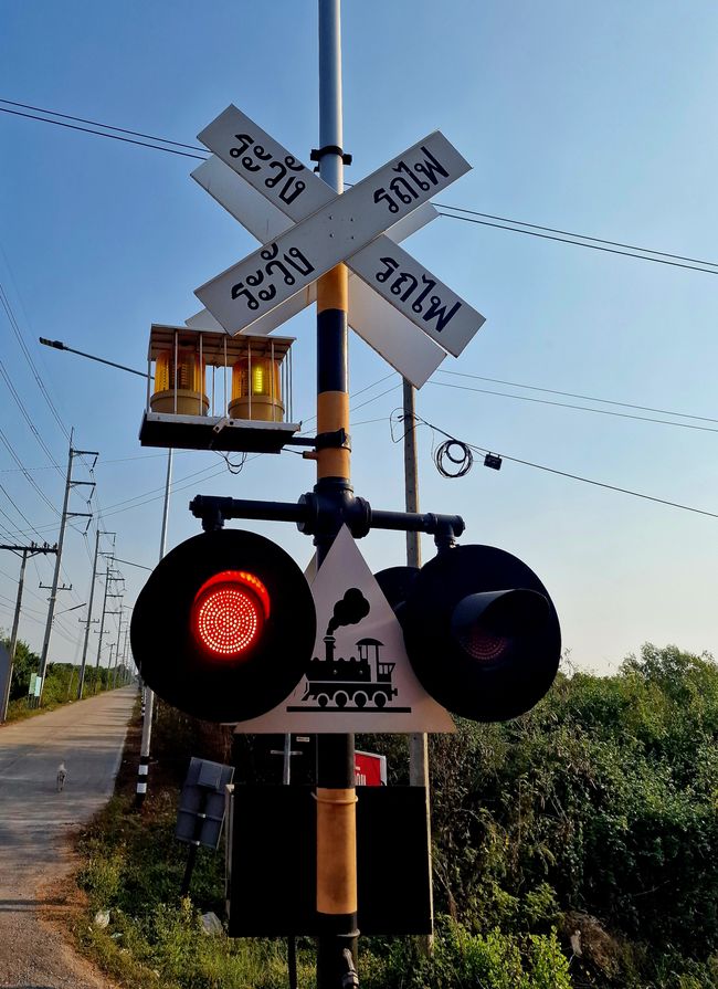 Tuut, tuut, klappt die Läden ein, der Zug kommt 🚂 ...