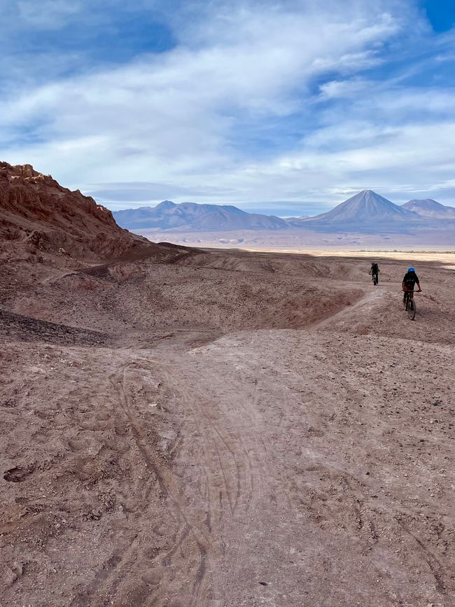 Paseo en bicicleta hacia las Cuevas de Chulacao