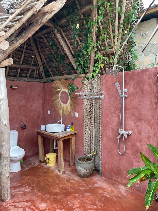 Outdoor shower!