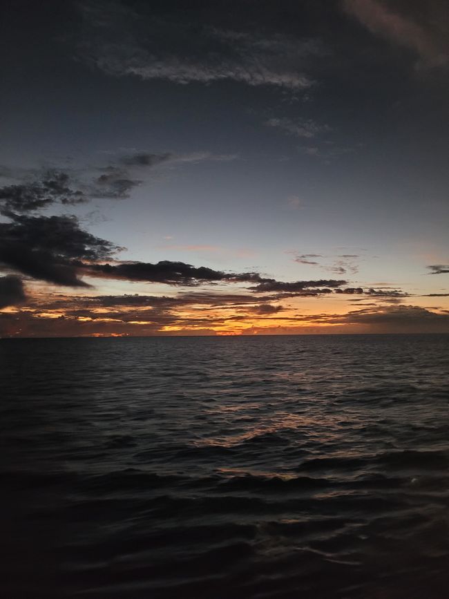 Jour 59 à 61 sur 175 : Croisière autour du monde - Jours en mer des îles Pitcairn à Fakarava
