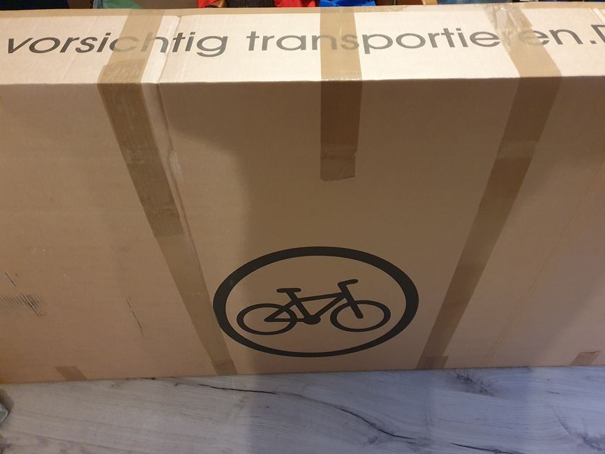 Fahrrad verpackt 