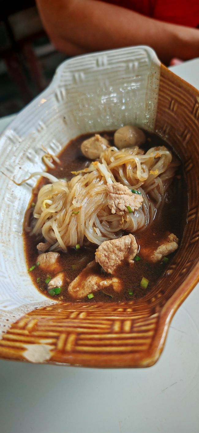 Boat Noodle Soup https://en.wikipedia.org/wiki/Boat_noodles