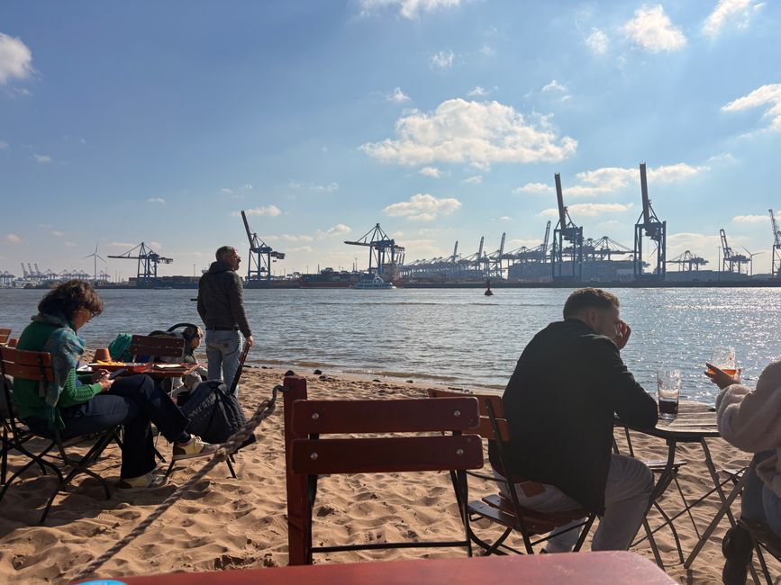 Bestes Wetter am Elbstrand in Hamburg