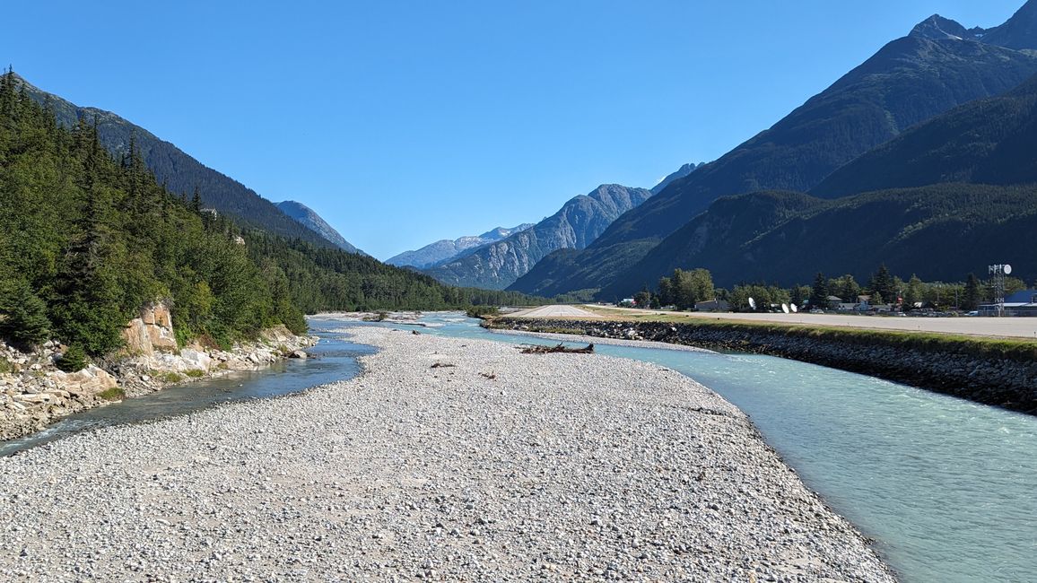 Blick von der Skagway Footbridge