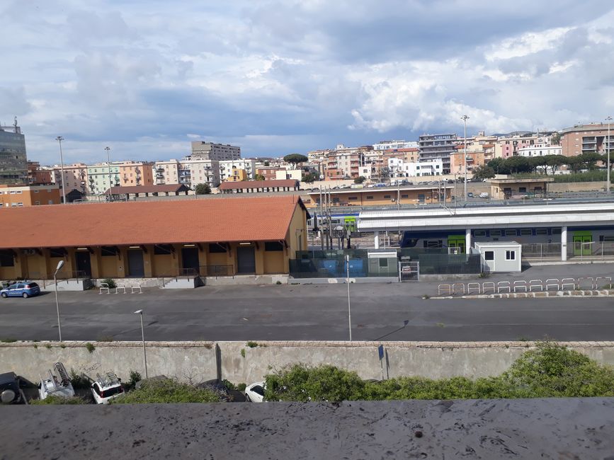 So ist der Blick heute aus meinem Zimmer. Man kann halt nicht alles haben.