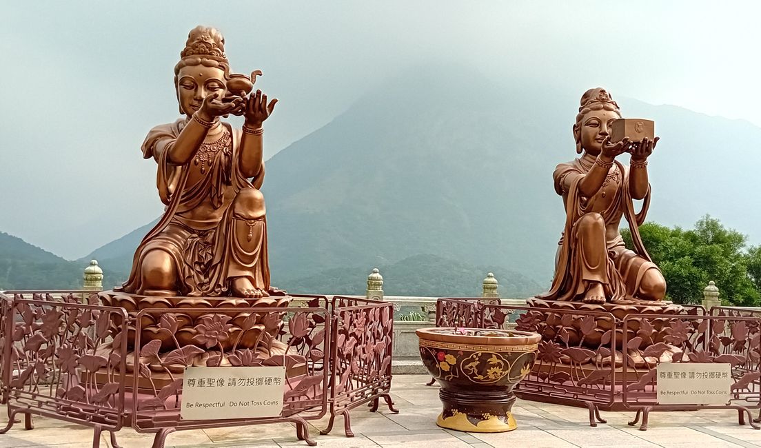 Buddha di Tian Tan