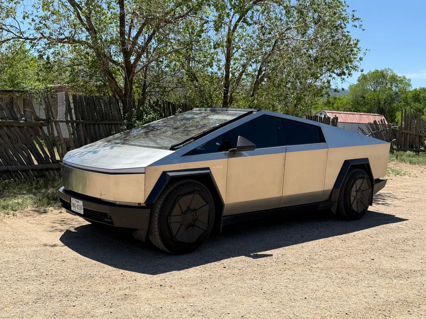 Tesla Cyber Truck - ein hässliches Ding !