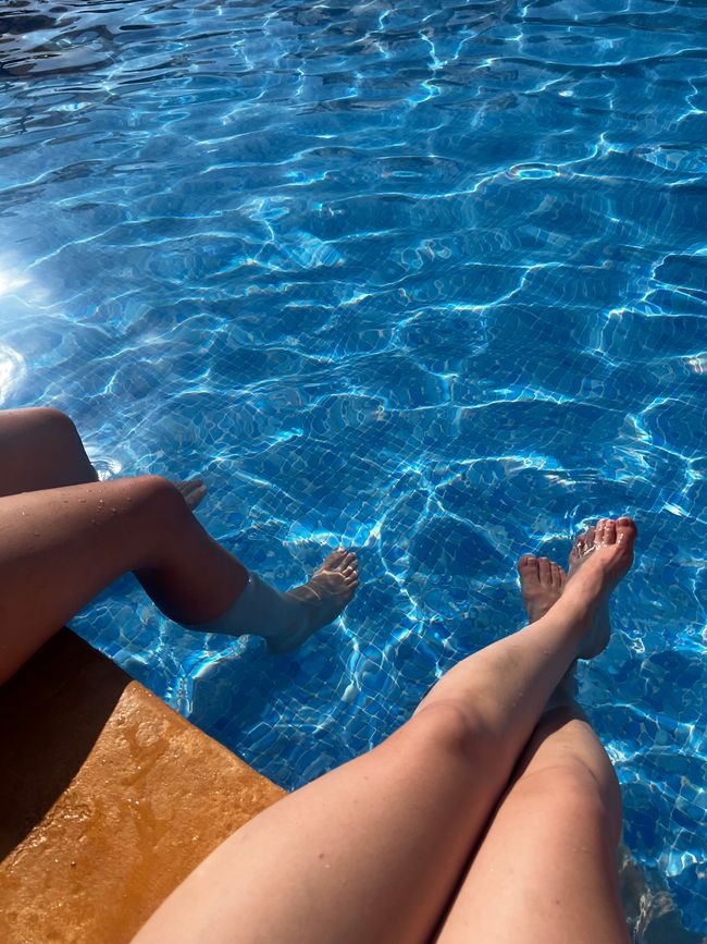 Beach club chill