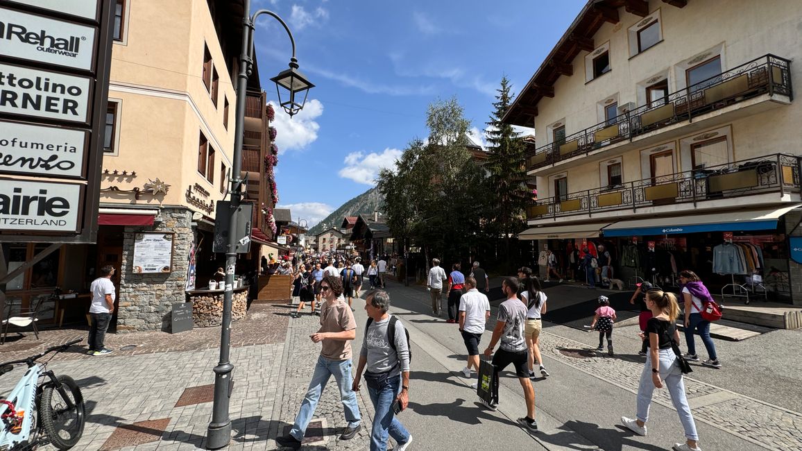 geschäftiges Livigno