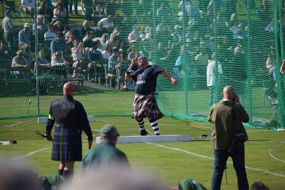 Strong Men, Pipes and Drums