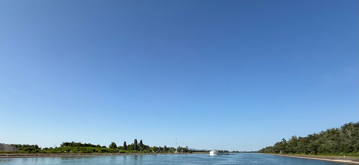im Grand Canal d'Alsace, Rheinseitenkanal