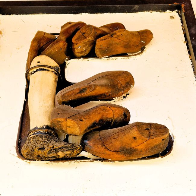 COPE - Cooperative Orthotic and Prosthetic Enterprise and our search for Laotian identity?