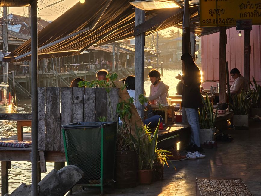 Amphawa!