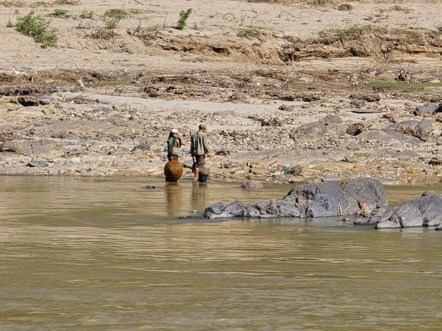 Auf dem Mekong von Luang Prabang nach Ban Houayxay