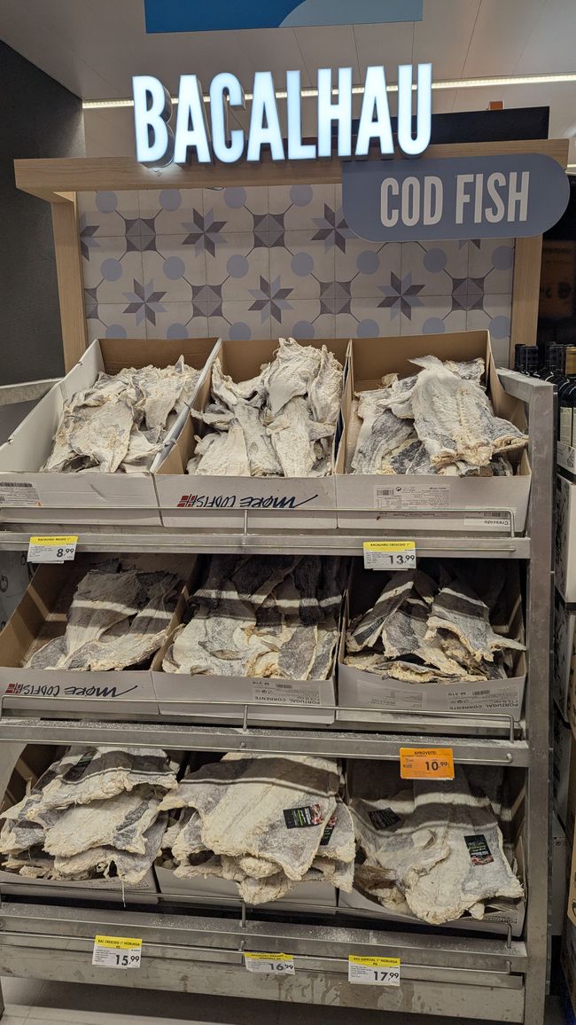 Getrockneter Fisch im Supermarkt