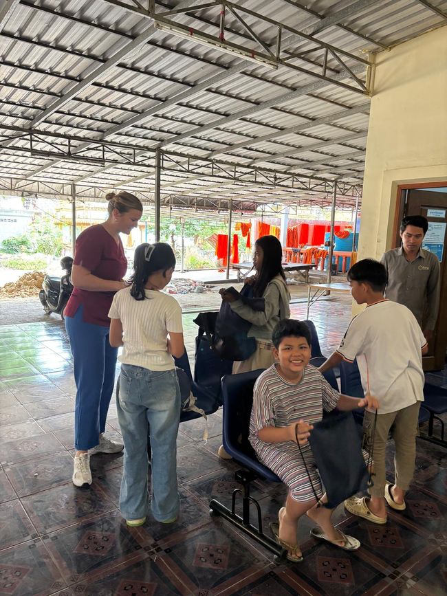 MiniMolars 柬埔寨协会。